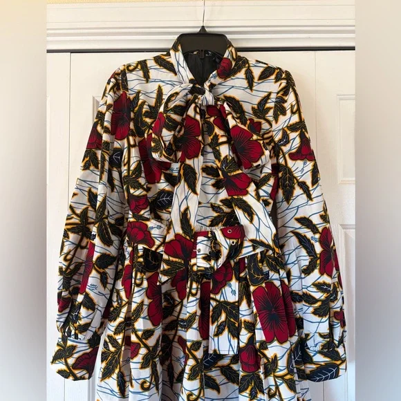 Floral African Print Long Sleeve Dress by Ofuure. Side Pockets, back Zip. Size M - Picture 4 of 13
